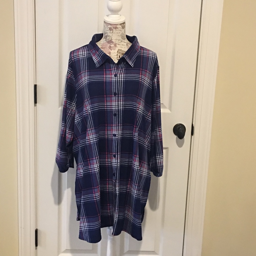 Long Sleeve Tunic Soft & Stretchy Button Down NWOT